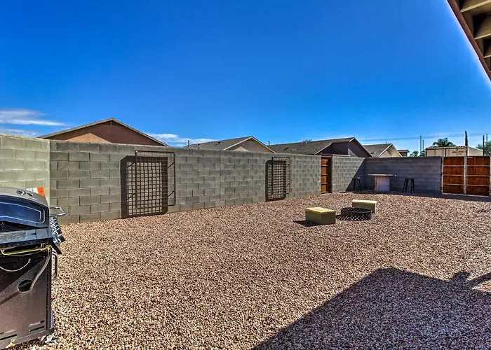 Private Yard! Pet-friendly Getaway