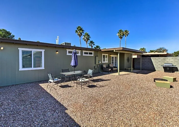 Private Yard! Pet-friendly Getaway Holiday home