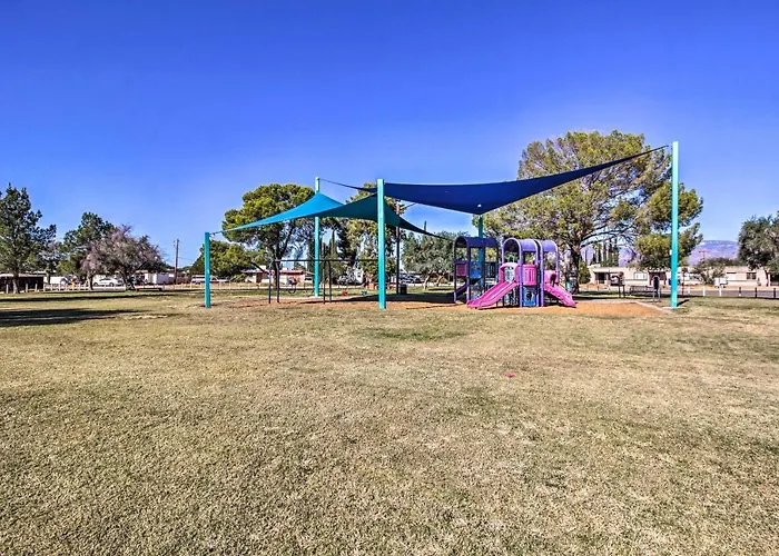 Holiday home Private Yard! Pet-friendly Getaway Tucson